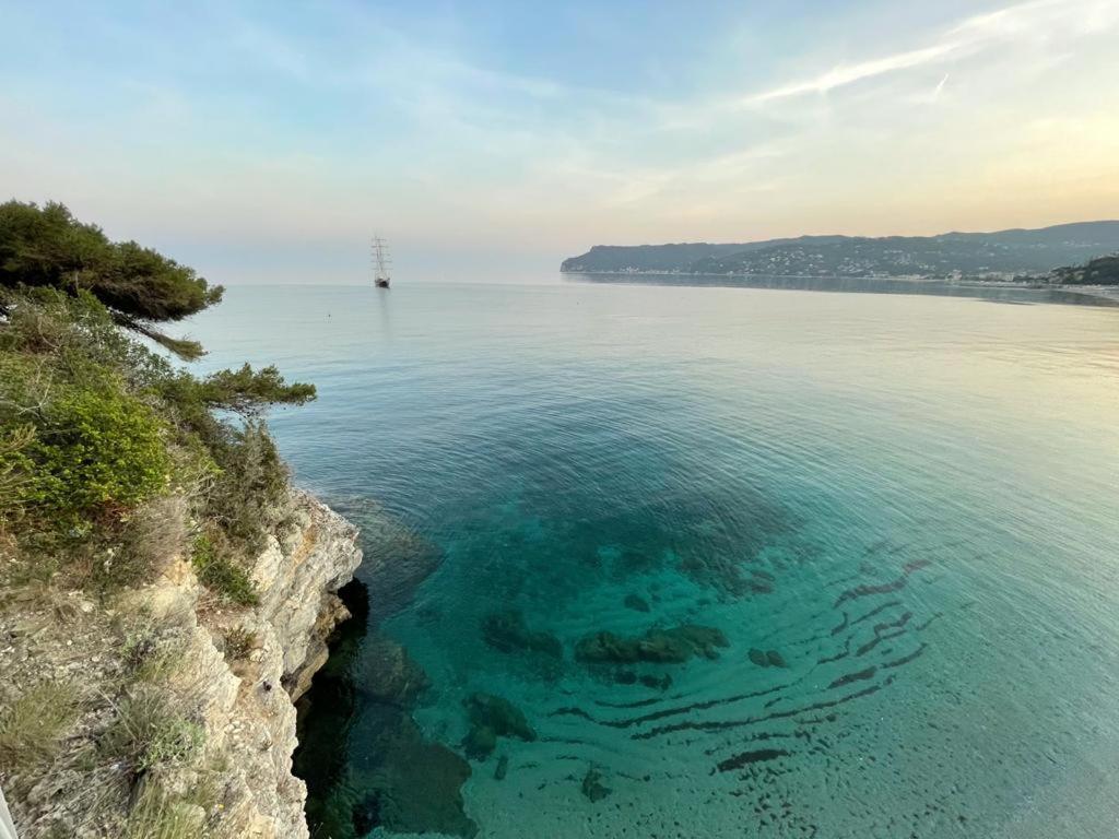 Una Finestra Sul Mare Home 1 Bergeggi Exterior foto